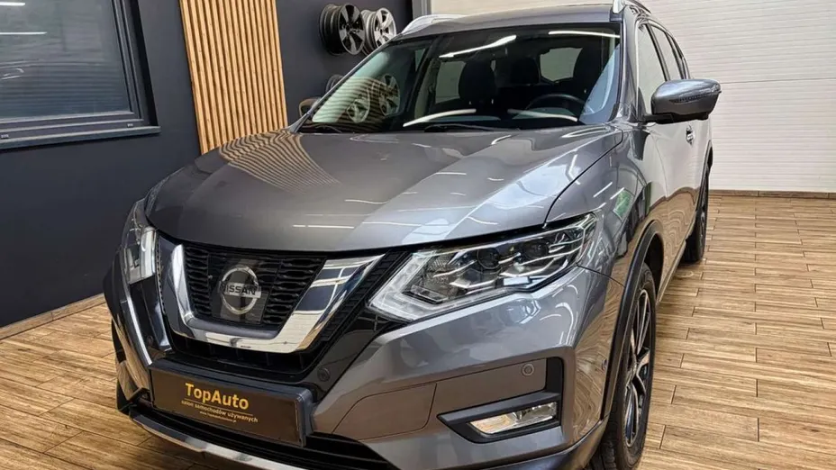 NISSAN X-Trail -