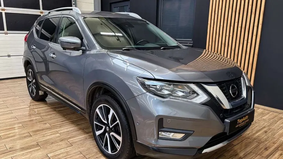 NISSAN X-Trail -