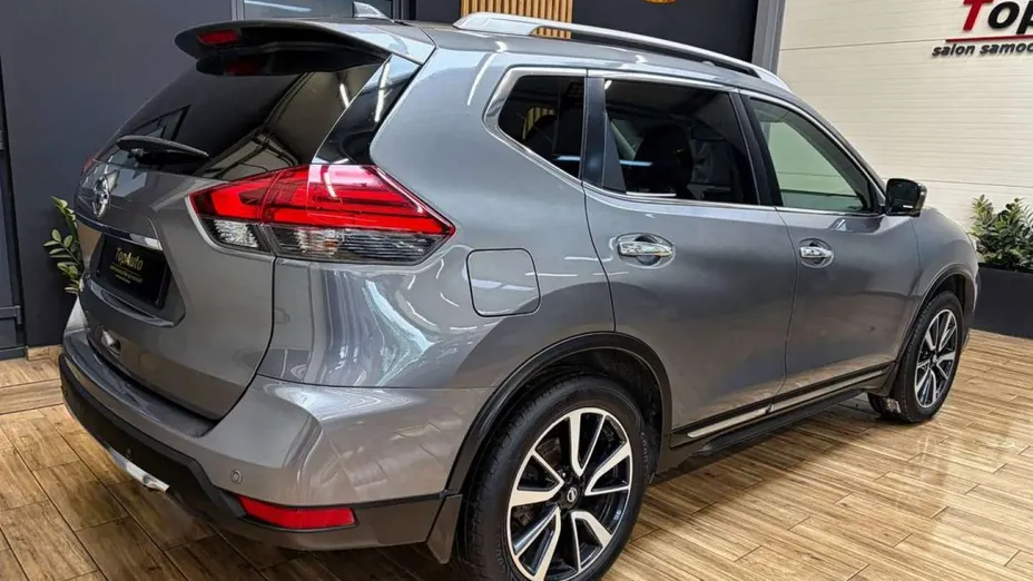NISSAN X-Trail -