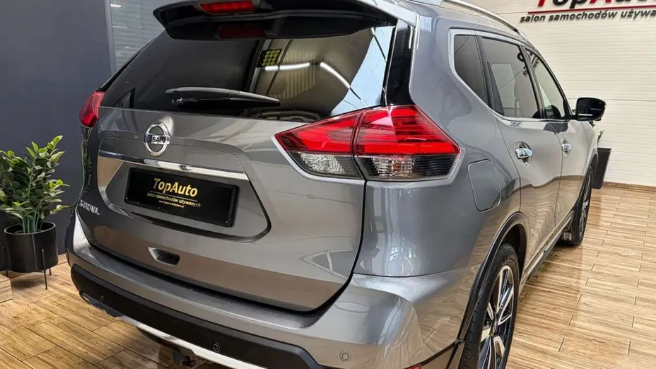 NISSAN X-Trail -