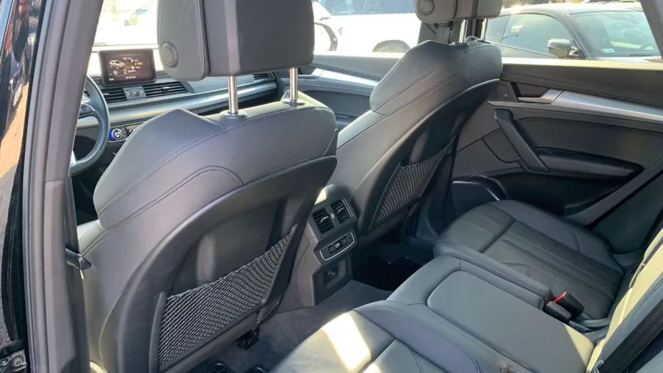 AUDI Q5 -