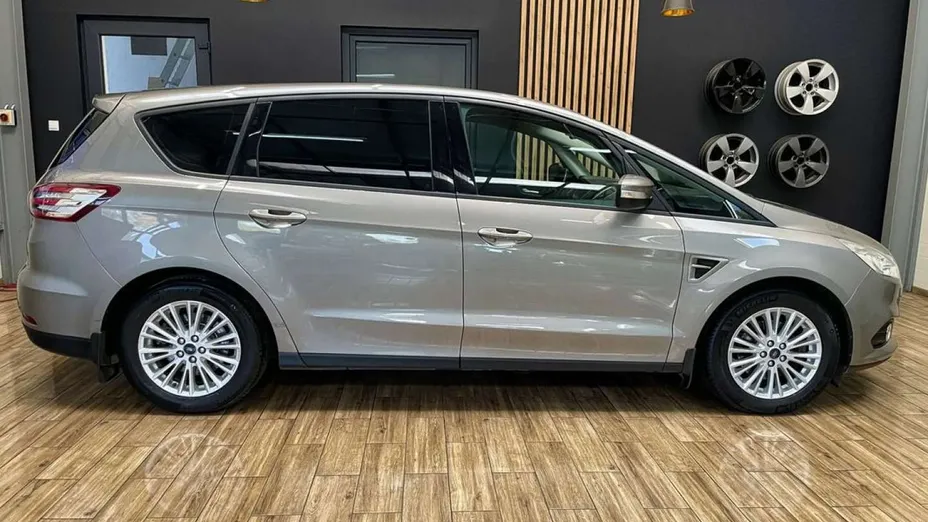 FORD S-MAX -