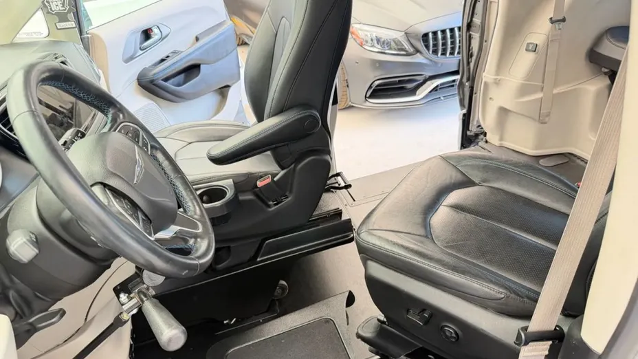 CHRYSLER Pacifica -