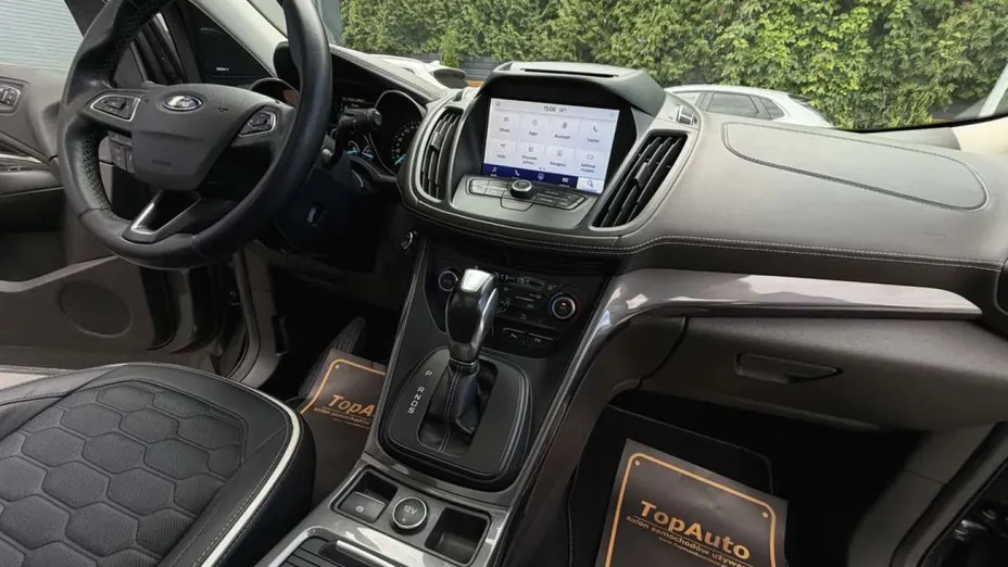 FORD Kuga -