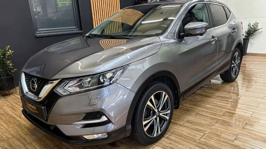 NISSAN Qashqai -