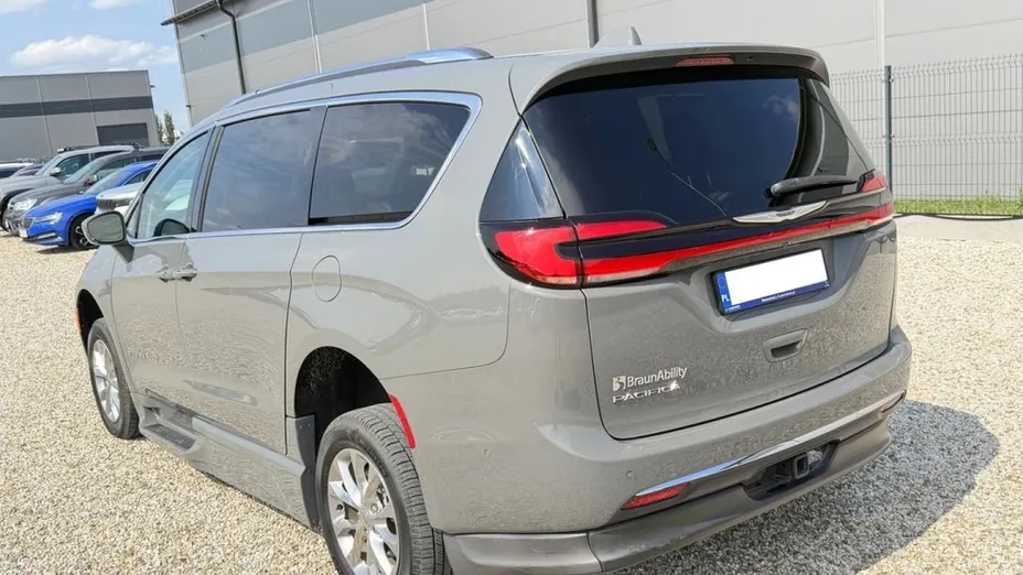 CHRYSLER Pacifica -
