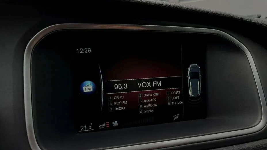 VOLVO V40 Cross Country -