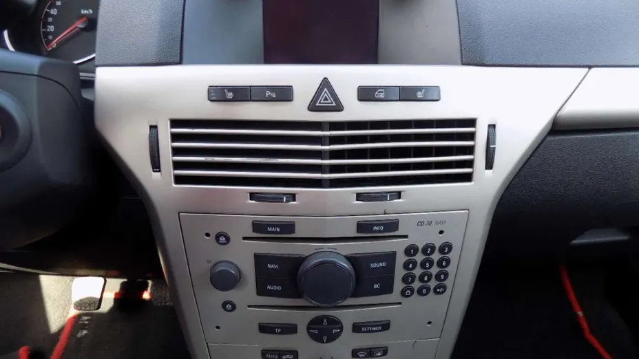OPEL Astra -