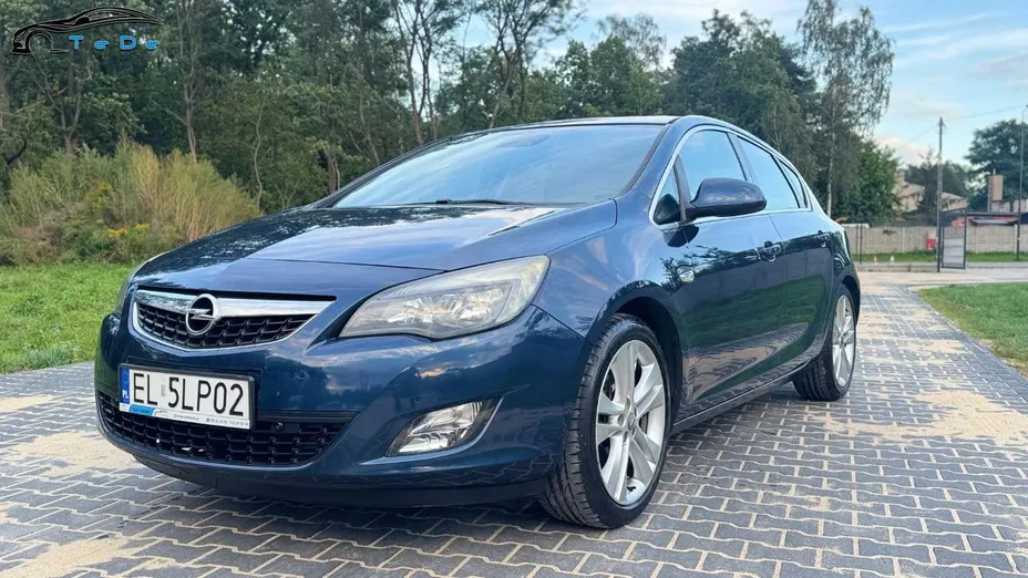OPEL Astra -