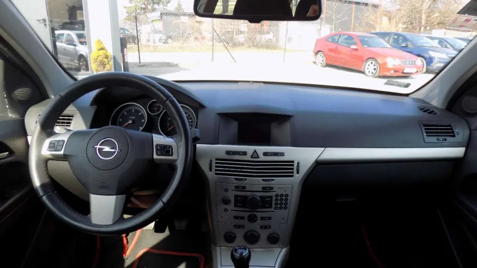 OPEL Astra -