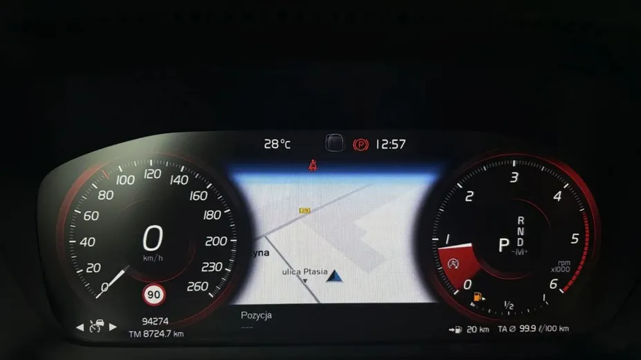 VOLVO XC40 -