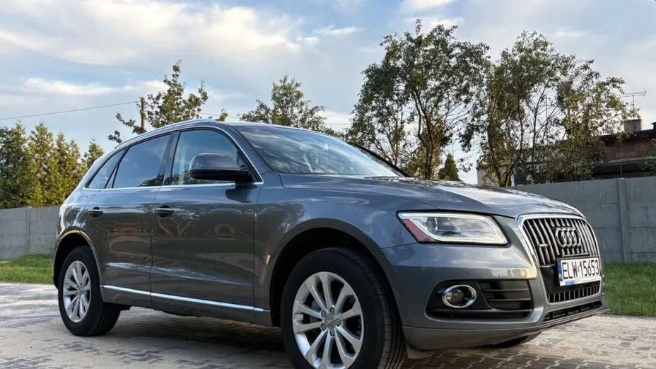 AUDI Q5 -