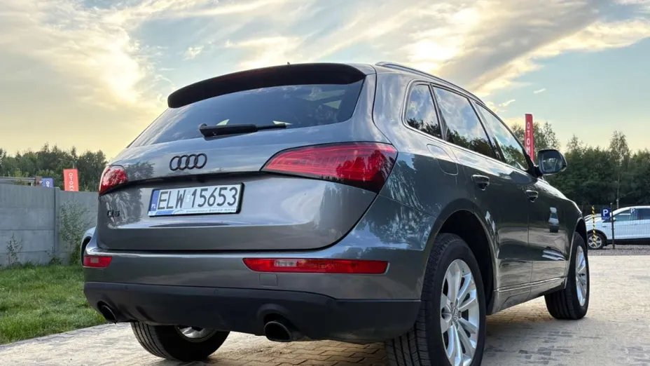 AUDI Q5 -