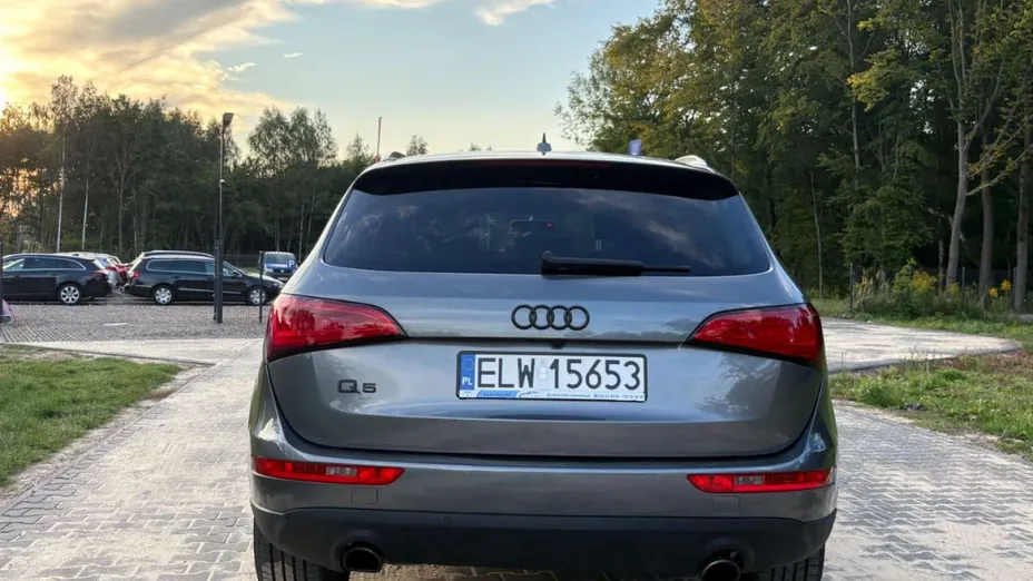 AUDI Q5 -