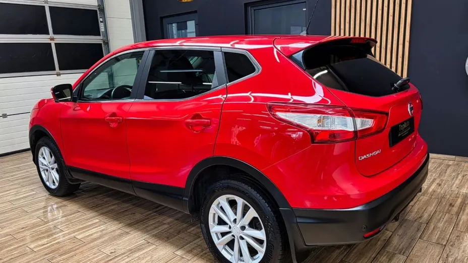 NISSAN Qashqai -