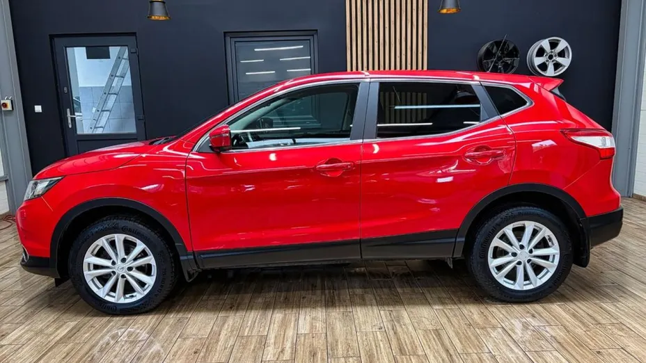 NISSAN Qashqai -