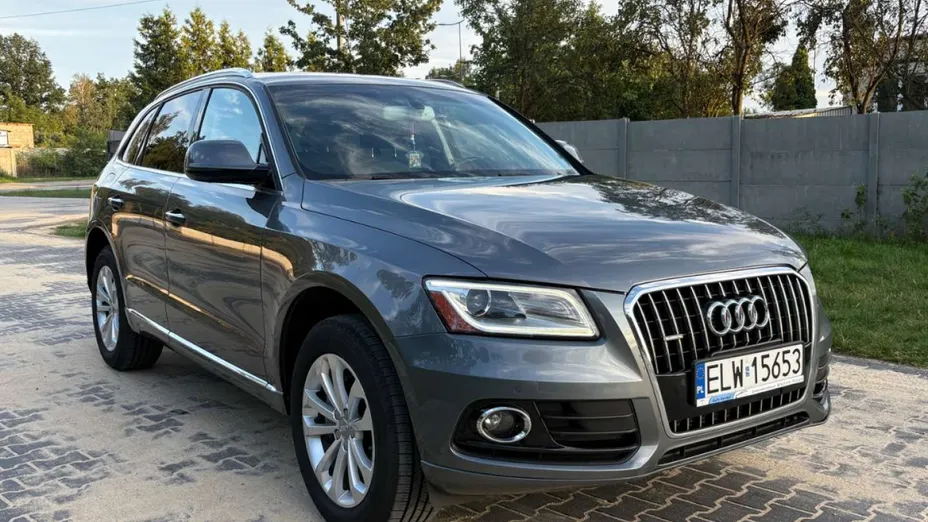 AUDI Q5 -
