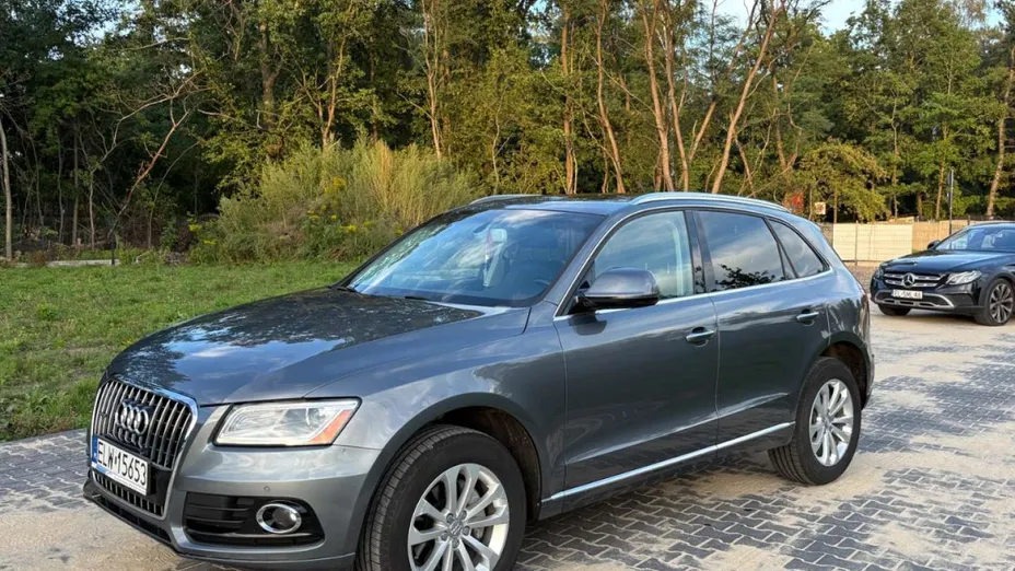 AUDI Q5 -