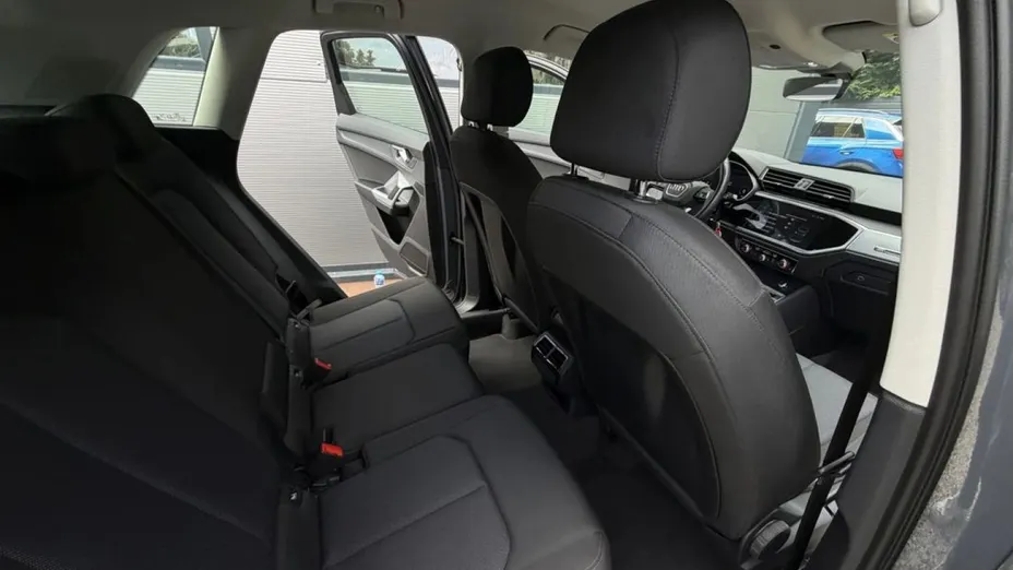 AUDI Q3 -