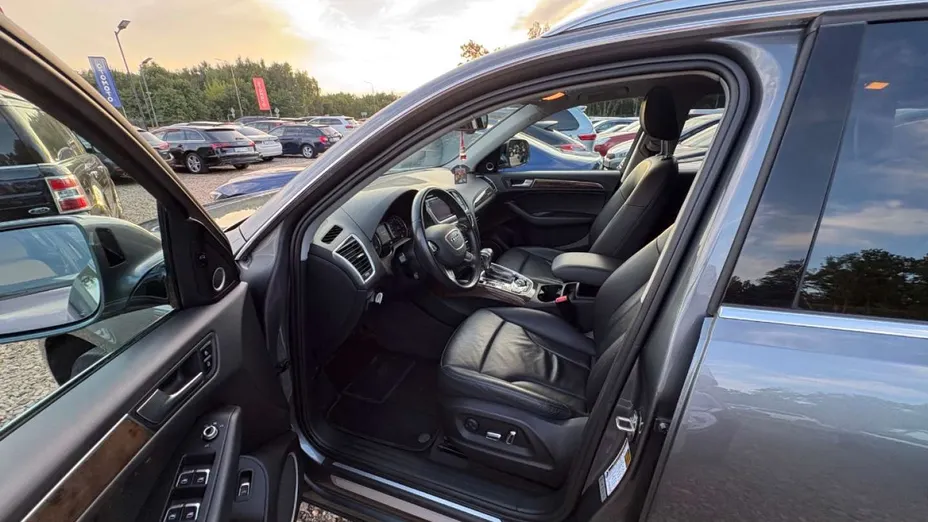AUDI Q5 -