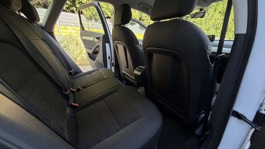 AUDI Q3 -