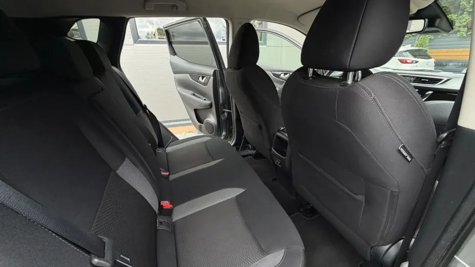 NISSAN Qashqai -