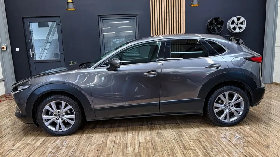 MAZDA CX-30 -