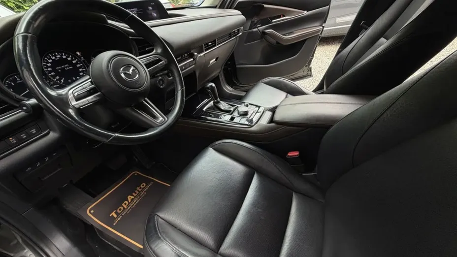 MAZDA CX-30 -