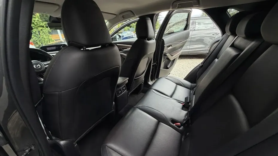 MAZDA CX-30 -