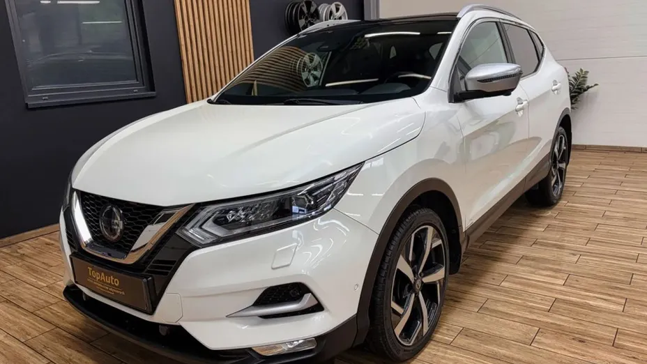 NISSAN Qashqai -