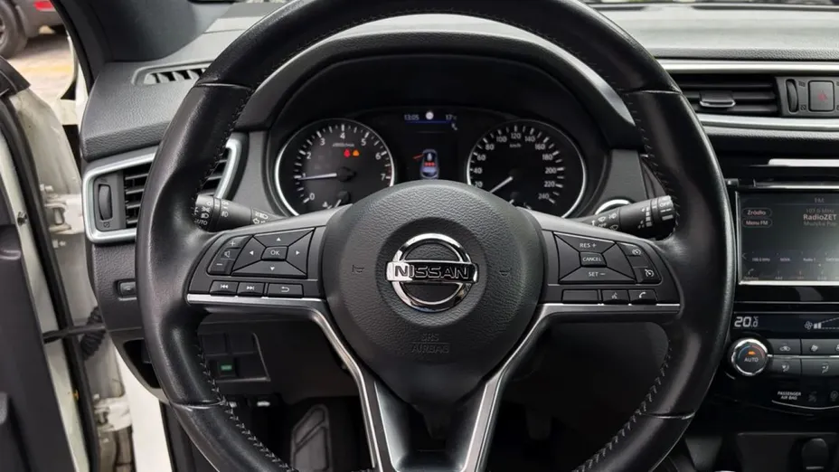 NISSAN Qashqai -