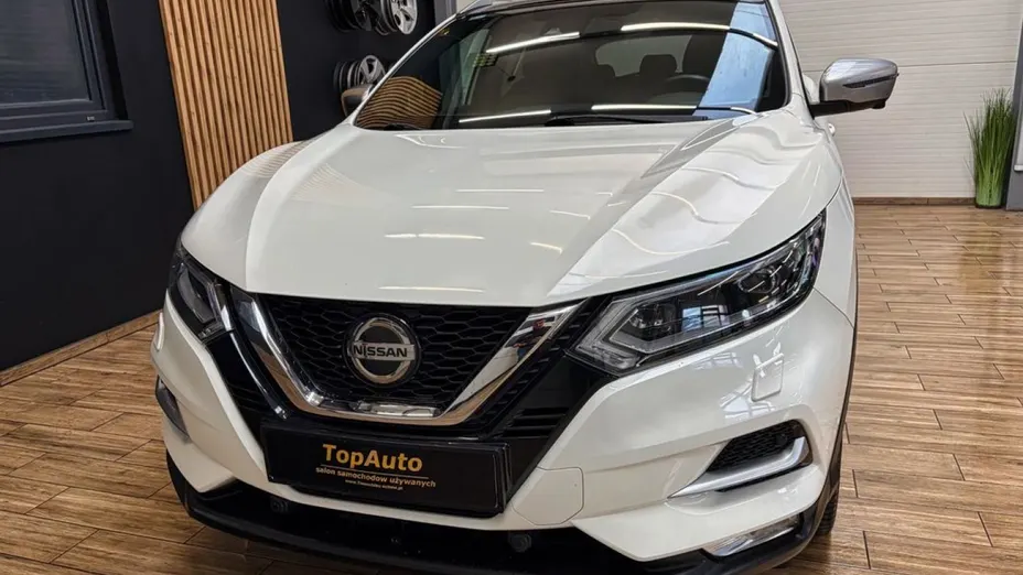 NISSAN Qashqai -