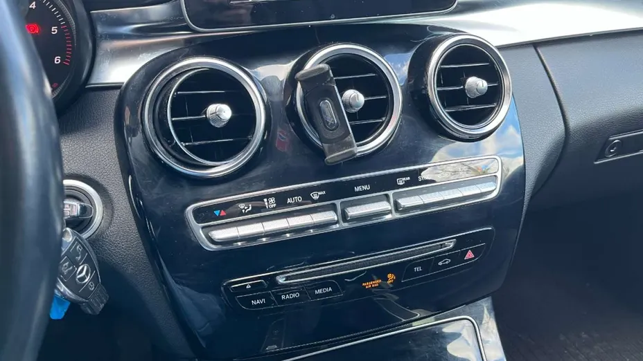 MERCEDES-BENZ C Klasa -
