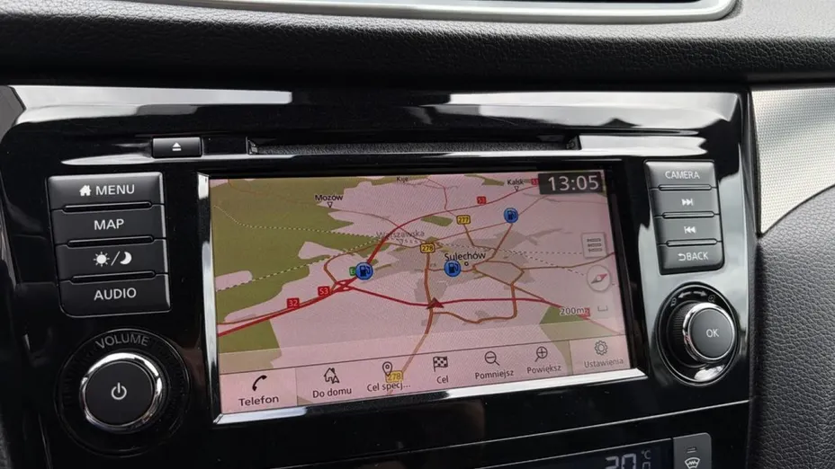 NISSAN Qashqai -