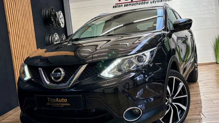 NISSAN Qashqai -