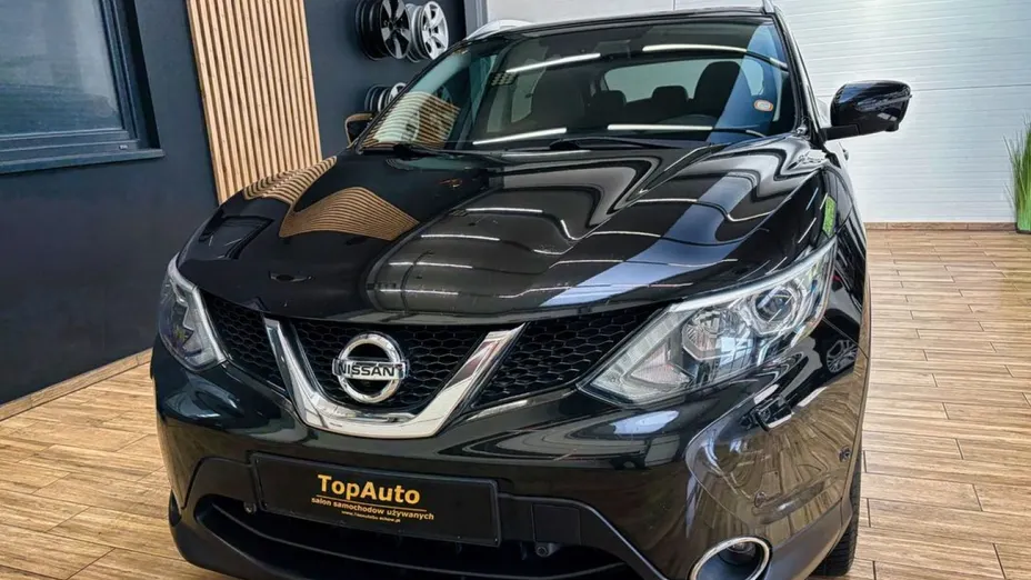 NISSAN Qashqai -