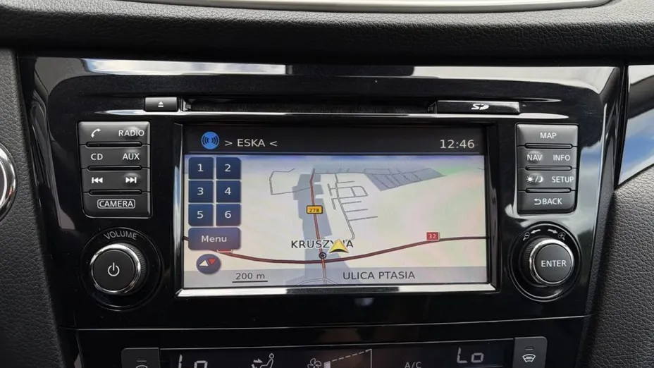 NISSAN Qashqai -