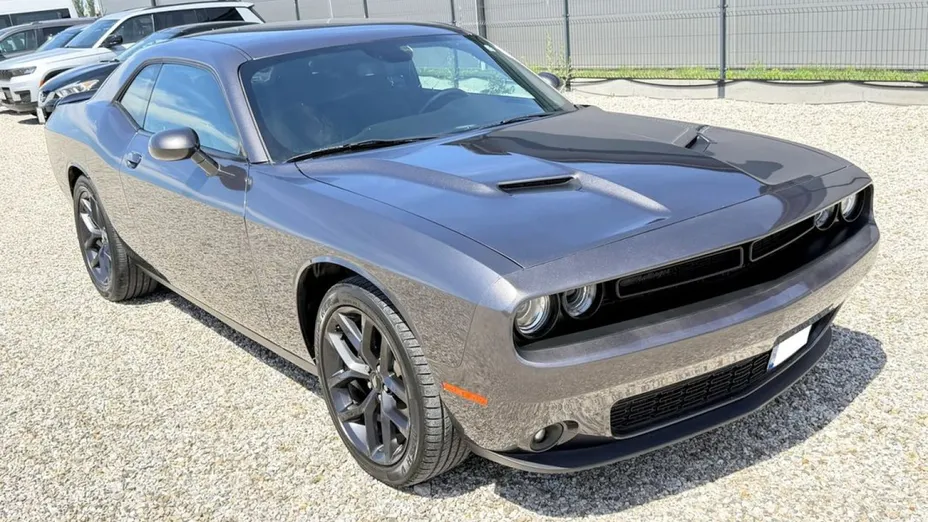 DODGE Challenger -