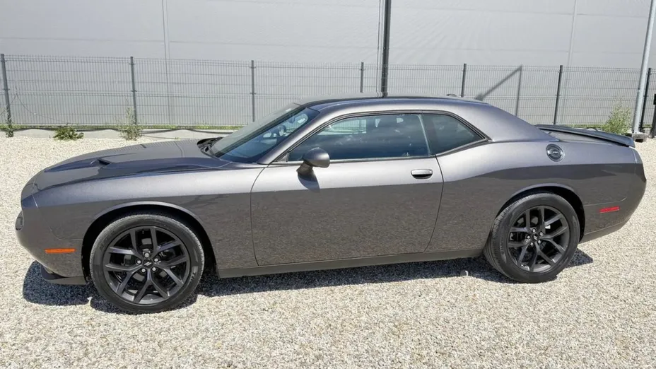 DODGE Challenger -