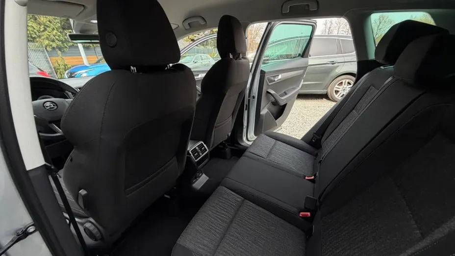 SKODA Karoq -