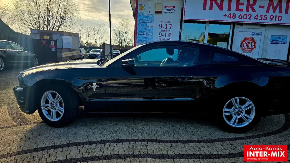 FORD Mustang -