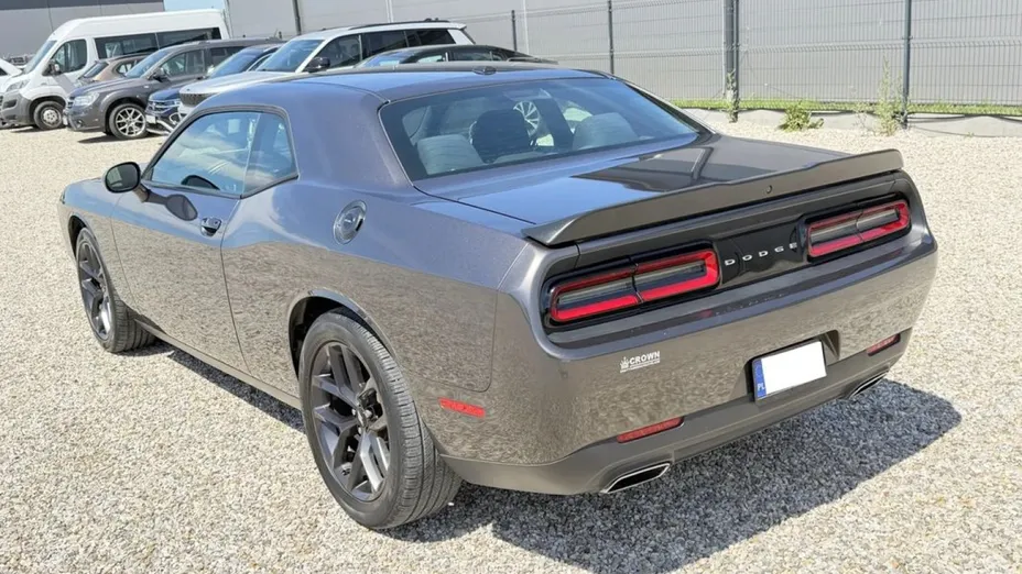 DODGE Challenger -