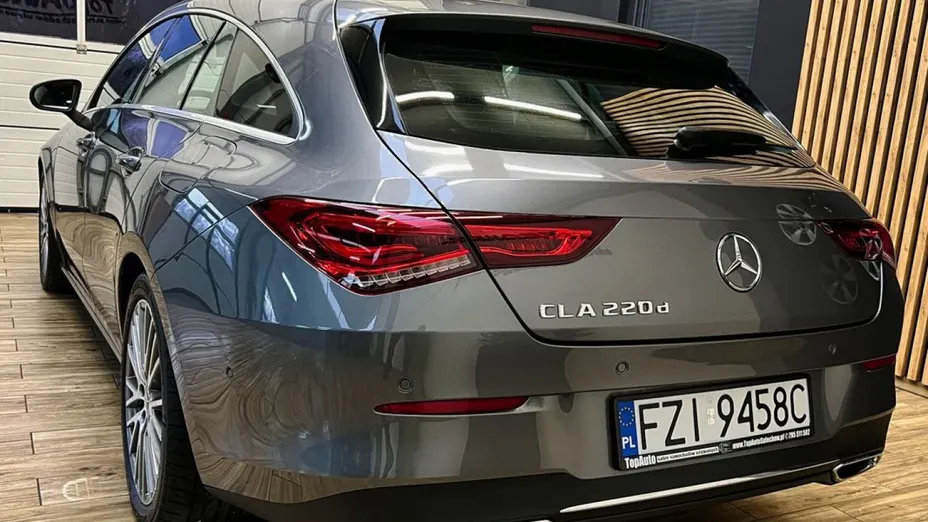 MERCEDES-BENZ CLA -