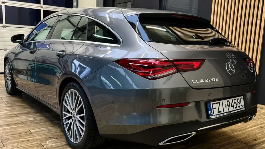 MERCEDES-BENZ CLA -