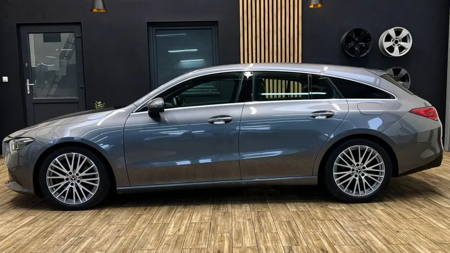 MERCEDES-BENZ CLA -