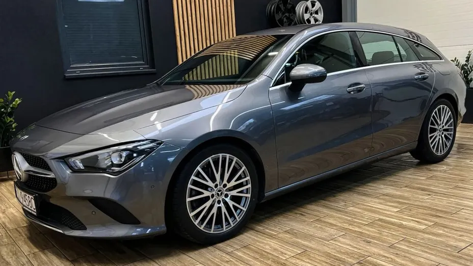 MERCEDES-BENZ CLA -