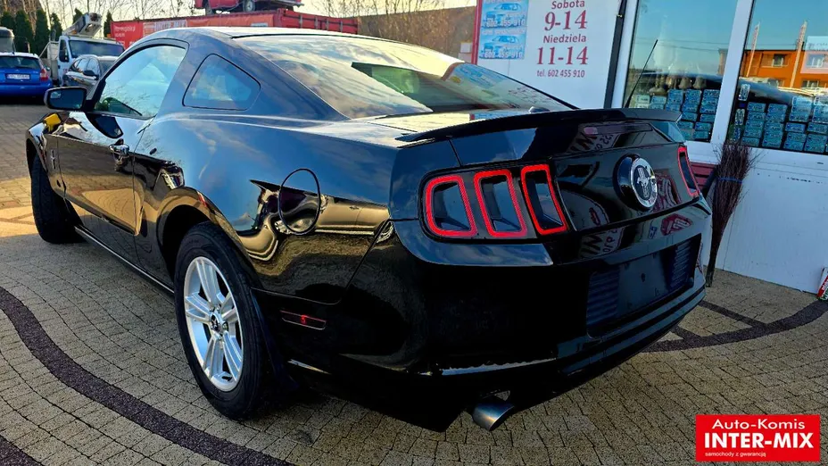 FORD Mustang -