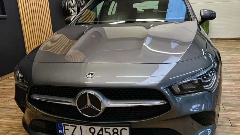 MERCEDES-BENZ CLA -