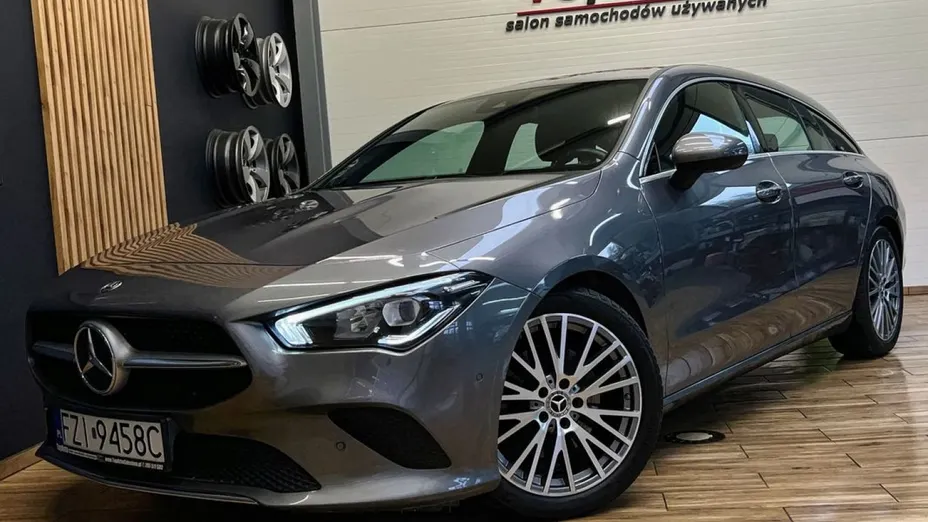 MERCEDES-BENZ CLA -