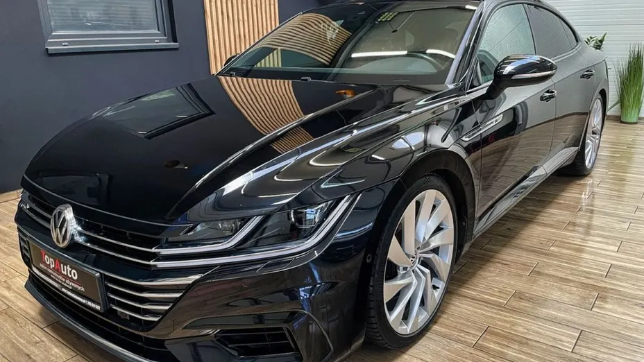 VOLKSWAGEN Arteon -